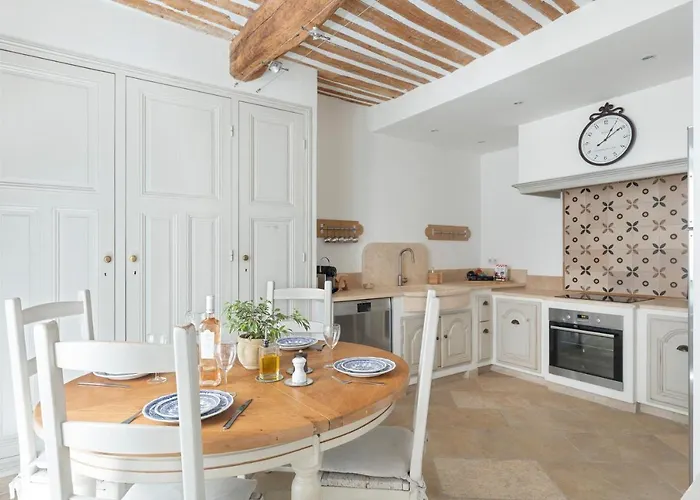 Ma Maison A Valbonne - 3 Luxury Apartments In Heart Of Village